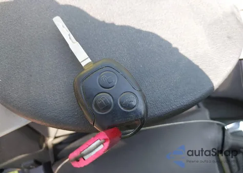 2013 Ford Fiesta Se z USA, uszkodzony, nr VIN 3FADP4BJ0DM136552